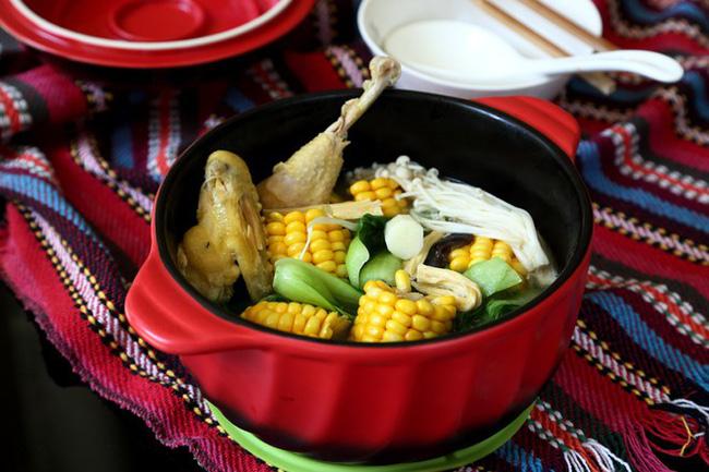 Ngon miệng bổ dưỡng món canh gà hầm rau củ - Ảnh 5 Ngon miệng bổ dưỡng món canh gà hầm rau củ - Ảnh 5